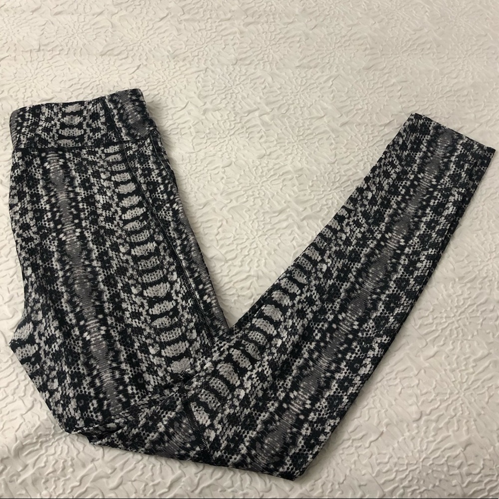 Under Armour gym leggings
